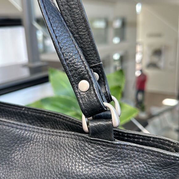 Genuine pebbled leather shoulder handbag purse, tote hobo, like new clean - Picture 7 of 10